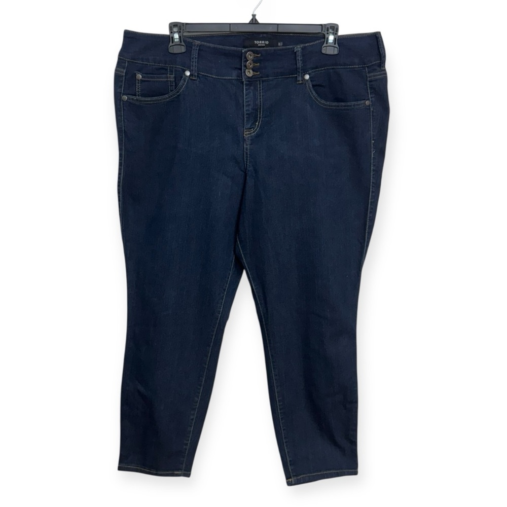 Torrid Women’s Dark Blue Ankle Jeans Size 22 *504